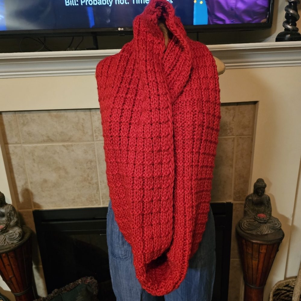 NWT. Cozy Chunky Red Knit Infinity Scarf